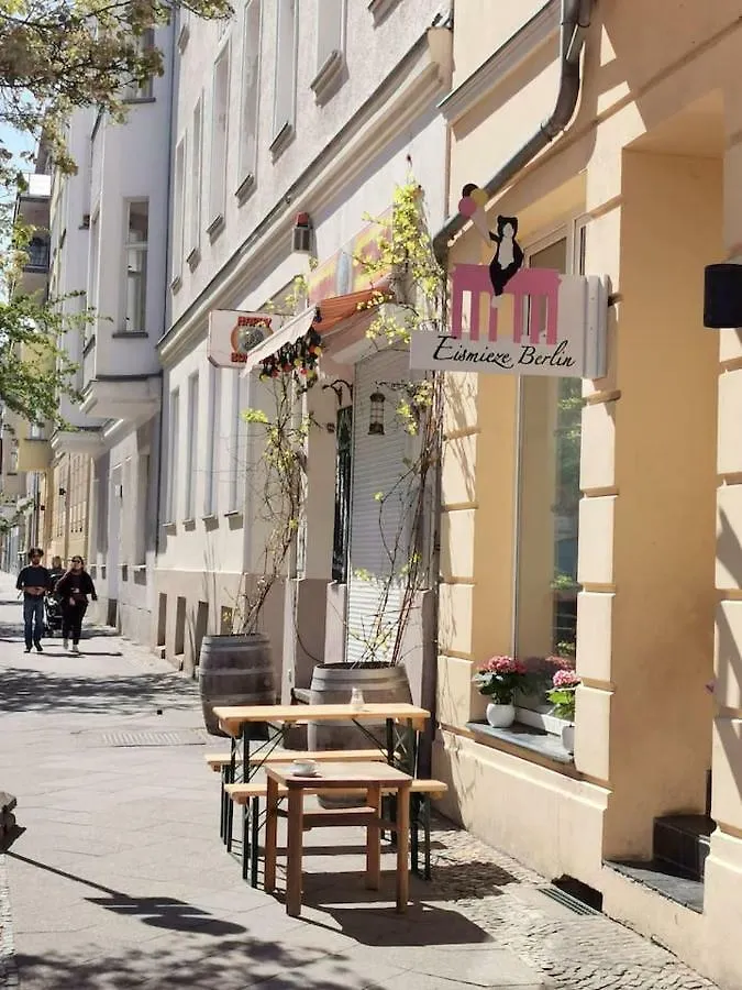 New - Charmante Wohnung In Berlin Mitte-Schlegelstrasse דירה